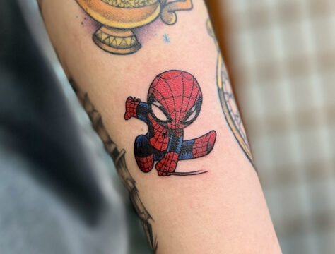 ワンポイント　スパイダーマン　タトゥー　東京