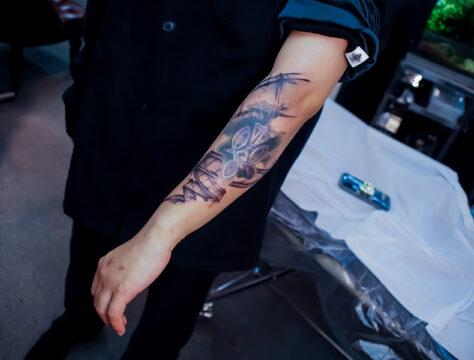 タッチアップ　タトゥー　東京