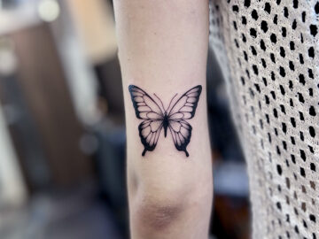 ワンポイント　蝶　タトゥー　東京　03