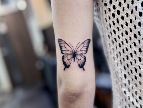 ワンポイント　蝶　タトゥー　東京　03