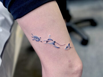 ワンポイント　マンタ　ウミガメ　タトゥー　東京