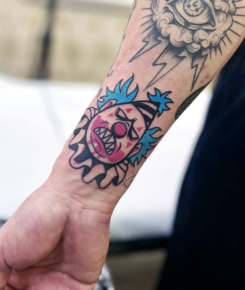 ワンポイント　ピエロ　タトゥー　東京