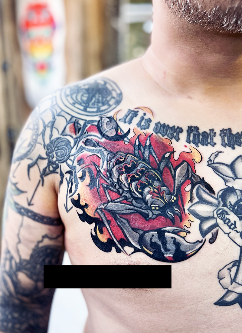 カバーアップ　蠍　タトゥー　東京