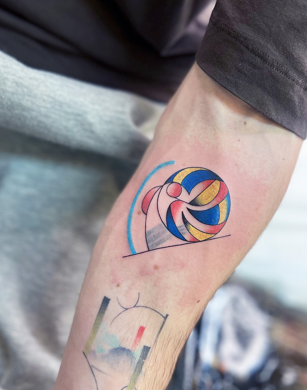 ワンポイント　バレー　抽象　タトゥー　東京